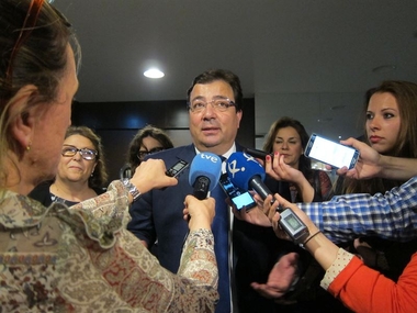 Vara insiste en que el PSOE pondrá su voto 
