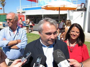 El alcalde de Badajoz defiende la autovía con Cáceres como un 