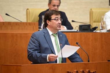 Vara destaca que tras su año de gobierno en Extremadura hay 