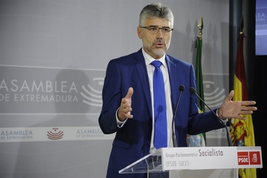 El PSOE valora que Vara no haga 