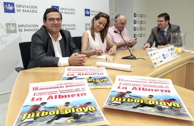 La Albuera celebra el VII Campeonato nacional de selecciones absolutas autonómicas femeninas de fútbol playa