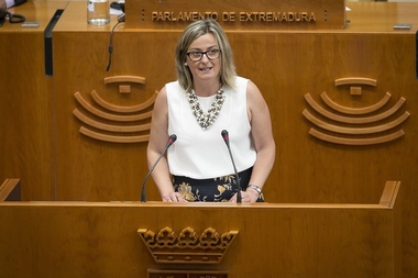 La presidenta de la Asamblea de Extremadura participa este sábado en Asturias en el plenario de la Coprepa