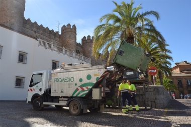 Promedio mantiene en agosto el incremento de días en la recogida y lavado de contenedores en la provincia de Badajoz