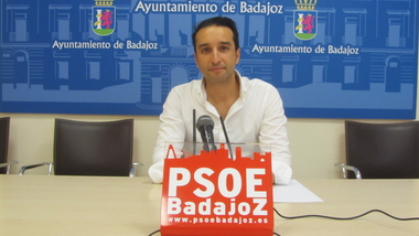 Ricardo Cabezas denuncia el retras en implantar medidas para la movilidad sostenible en la ciudad