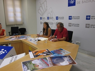 La diputación y Aupex impulsan programas de radio, artísticos o de danza en 15 universidades populares de la provincia