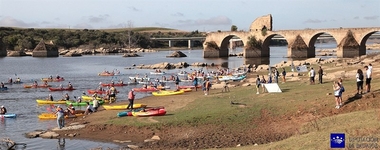 Más de 200 personas participan en el V Descenso del Lago Alqueva