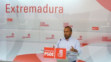 El PSOE llama a la 'responsabilidad' y 'complicidad' de los partidos para hacer unos PGEx 'útiles para los extremeños'