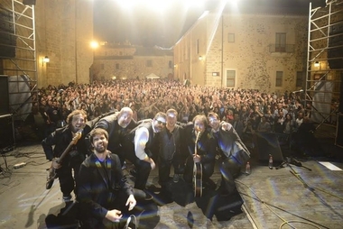 El VII Cáceres Blues Festival contará con el británico Laurence Jones y el texano Holland K. Smith, entre otros artistas