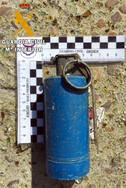 Desactivan una granada de mano localizada en una fábrica de vidrios de Villafranca de los Barros