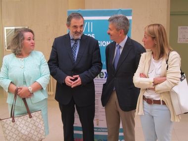 Navarro destaca la necesidad de que la industria extremeña se adapte a los cambios tecnológicos