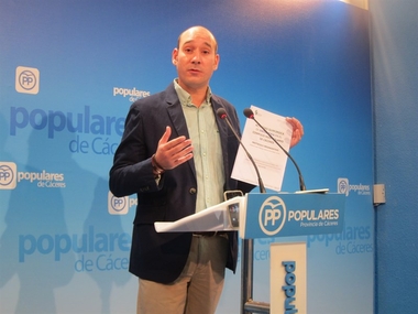 El PP pide al SES que recupere la organización quirúrgica de enfermería en el complejo hospitalario de Cáceres