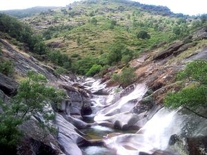 El incendio de La Garganta de los Infiernos no está extinguido