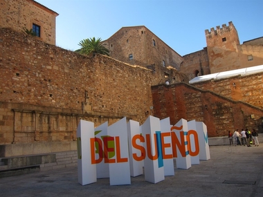 Arranca en Cáceres el proyecto cultural 'Laberintos líricos', que llegará a las Ciudades Patrimonio de la Humanidad