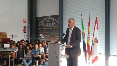 El secretario general de Educación anima a los estudiantes a 