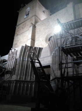 Natura 2000 pide al Ayuntamiento de Cáceres que mantenga las molduras para tapar los cables en la parte antigua
