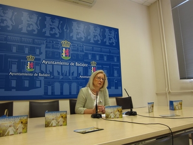 El Ayuntamiento de Badajoz celebra el Mes del mayor con rutas guiadas o nocturnas y conferencias sobre temas sanitarios