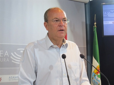 Monago asegura que 'la ruptura' del PSOE debe solucionarse 'cuanto antes' para acabar con 'la parálisis del país'