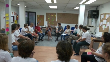 a Lanzadera de Empleo de Coria analiza  la cultura emprendedora en un encuentro con empresarios