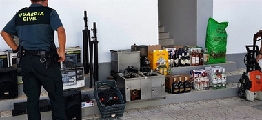 Detenido por robar en Los Santos de Maimona maquinaria y productos de hostelería valorados en 6.000 euros