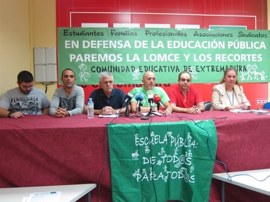 Badajoz y Cáceres celebrarán concentraciones el 26 de octubre contra las 'reválidas' de la LOMCE