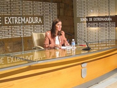 La Junta de Extremadura analiza con 'rigor' los datos de la previsión de ingresos que 'llegan tarde'