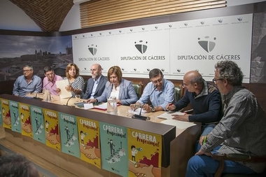 La Diputación de Cáceres y los sindicatos acuerdan poner en marcha la carrera profesional, que beneficia a 845 empleados