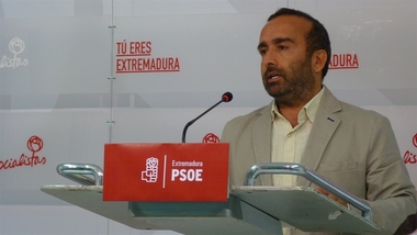 El PSOE reclama al PP que sea 