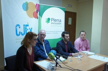 Un total de 88 jóvenes con discapacidad y sin ella participa en un encuentro para trabajar la inclusión social