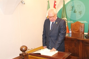Francisco Tirado renueva su cargo como director del Centro Universitario de Plasencia