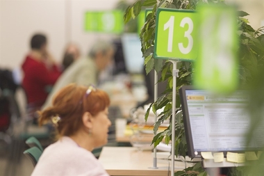 El gasto en prestaciones por desempleo baja un 8,9% en septiembre en España y la cobertura cae al 54,2%