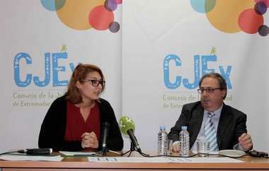 El Consejo de la Juventud de Extremadura crea una revista científica sobre 