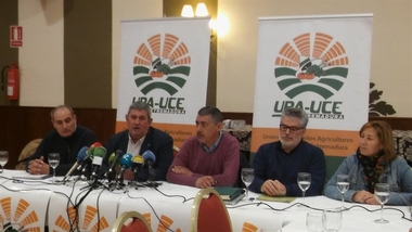 UPA prepara los recursos contra la prisión de sus dos dirigentes en Extremadura, de los que elogia su 