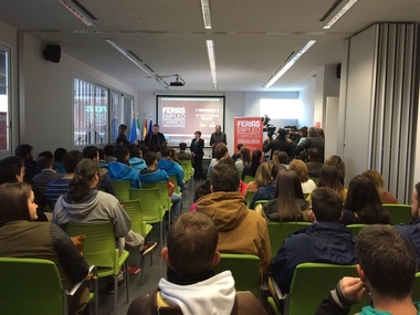 Más de 140 personas participan en la Feria de Empleo, Emprendimiento y Empresa 2016 del CID Lácara-Los Baldíos