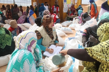 Extremadura aporta parte de los dos millones donados por España al Programa de Alimentos para refugiados saharauis