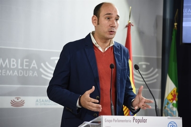 El PP acude a la vía judicial para reclamar las listas de espera sanitaria ante la 'reiterada negativa' de la Junta