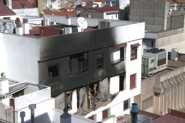 Continúan los trabajos en el edificio de la explosión en Cáceres para que los vecinos pueden volver cuanto antes
