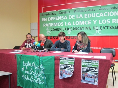 La Plataforma por la Educación Pública de Extremadura reclama el 