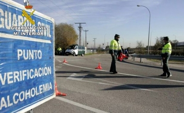Sorprendido en Trujillo el conductor de un autobús escolar que circulaba quintuplicando la tasa de alcohol