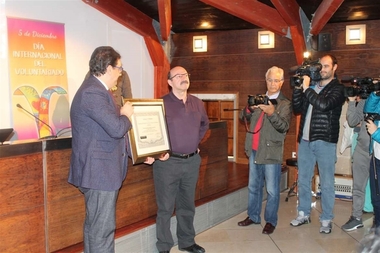 Carmen Aguirre y la Asociación de Voluntarios Informáticos reciben los Premios Extremeños del Voluntariado Social 2016