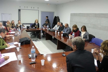 La Junta hará pública la convocatoria de oposiciones de personal estatutario fijo del SES en el primer semestre de 2017