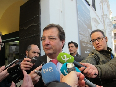 Fernández Vara rechaza entrar en 