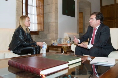 La Junta permitirá que los ayuntamientos cacereños con más de 20.000 habitantes redacten su propio Plan de Empleo