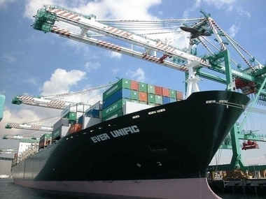 Las exportaciones de Extremadura alcanzan los 138,4 millones en octubre, un 6,5% más y las importaciones suben un 14,5%