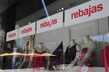 Extremadura, la región que menos empleo creará en la campaña de rebajas de invierno, según Adecco