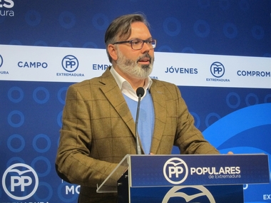 El PP extremeño asegura que tiene su 'mano tendida' para lograr a final de 2017 un 'balance mucho mejor' que el de 2016