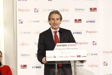De la Serna reitera el compromiso del Gobierno con los distintos corredores en ejecución, como el AVE a Extremadura