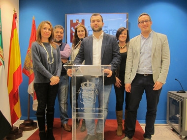 El PSOE de Cáceres le recuerda a Nevado que el 