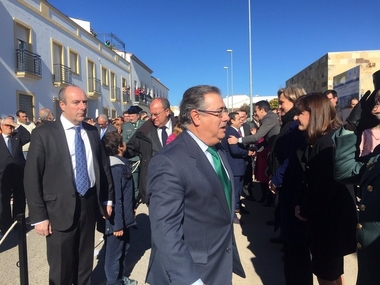 Juan Ignacio Zoido inaugura un parque con su nombre en Fregenal de la Sierra (Badajoz), donde vivió su infancia