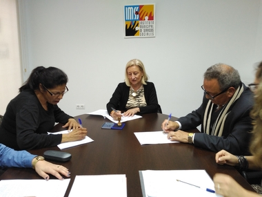El Ayuntamiento de Badajoz renueva el convenio para la atención y promoción integral de la comunidad gitana
