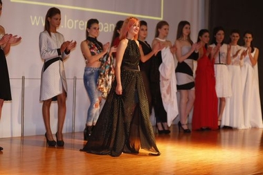 Lorena Panea presenta la nueva colección de fiesta 2017 en Badajoz